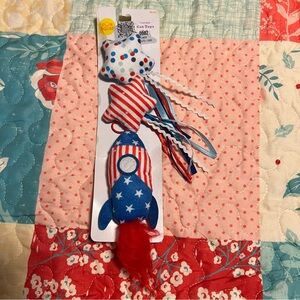 🐾 🇺🇸 Sun Squad Catnip Cat Toys 3 pack New NIP NWT 4th of July Rocket Stars